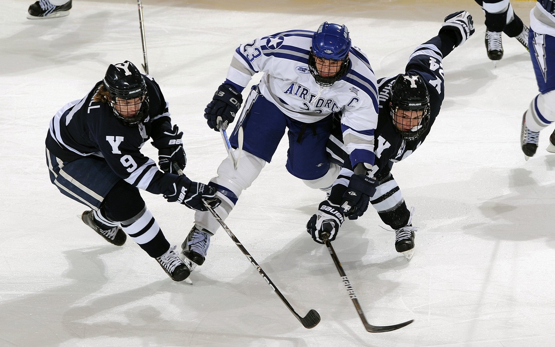 开云电竞入口-城市青少年足球培训班持续火爆,提升城市青训水平,青少年足球培训招生渠道